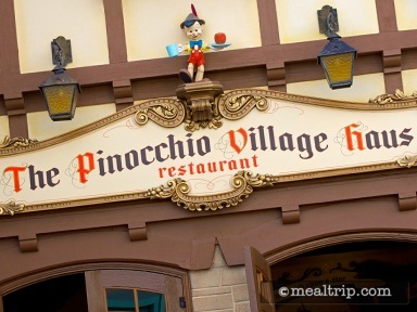 Pinocchio Village Haus